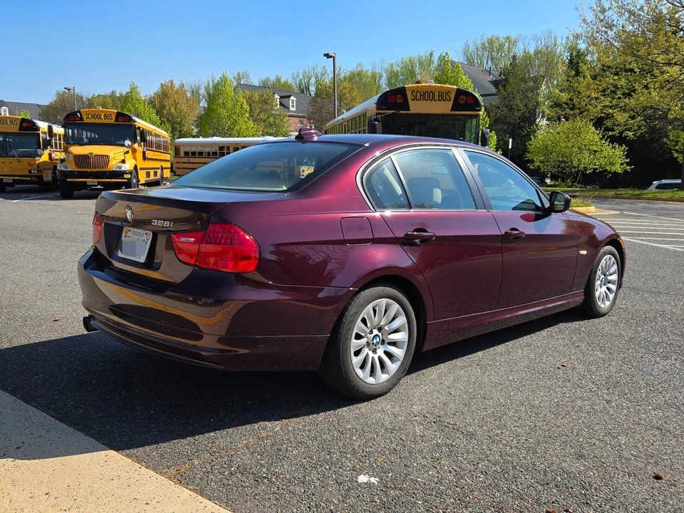 2009 BMW E90 3 Series Sedan - Image 5 of 20