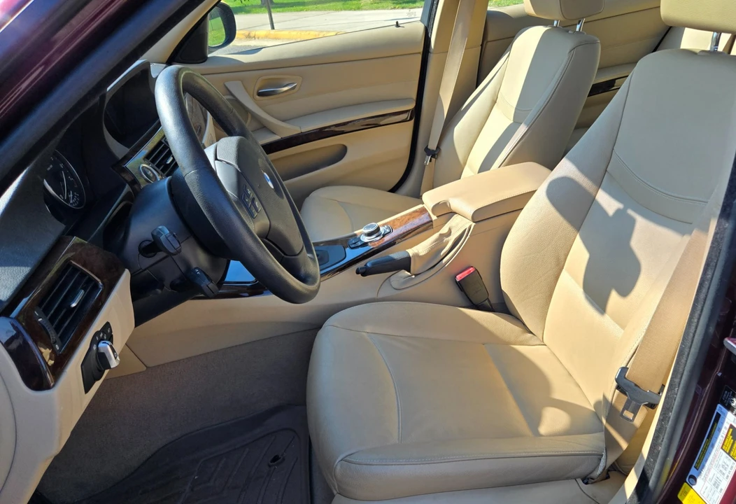 2009 BMW E90 3 Series Sedan - Image 14 of 20