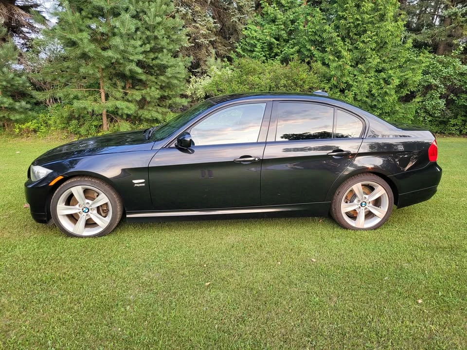 2009 BMW E90 3 Series Sedan - Image 2 of 12