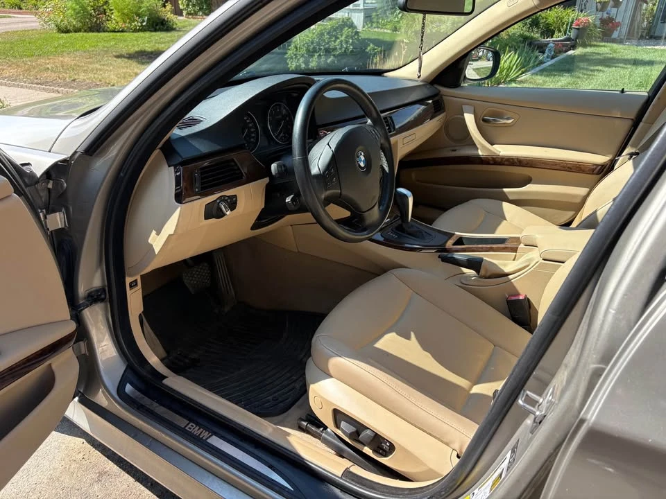 2009 BMW E90 3 Series Sedan - Image 4 of 7
