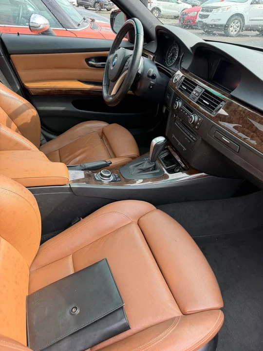 2009 BMW E90 3 Series Sedan - Image 5 of 11