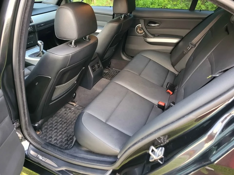 2009 BMW E90 3 Series Sedan - Image 7 of 12