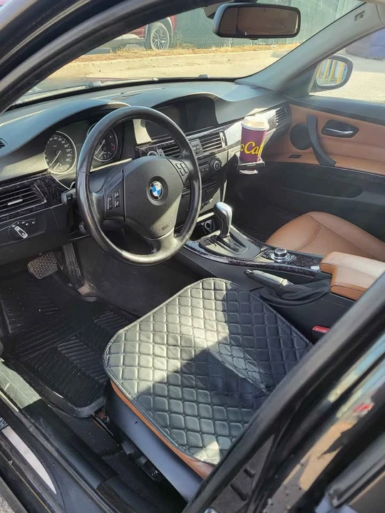 2009 BMW E90 3 Series Sedan - Image 10 of 16