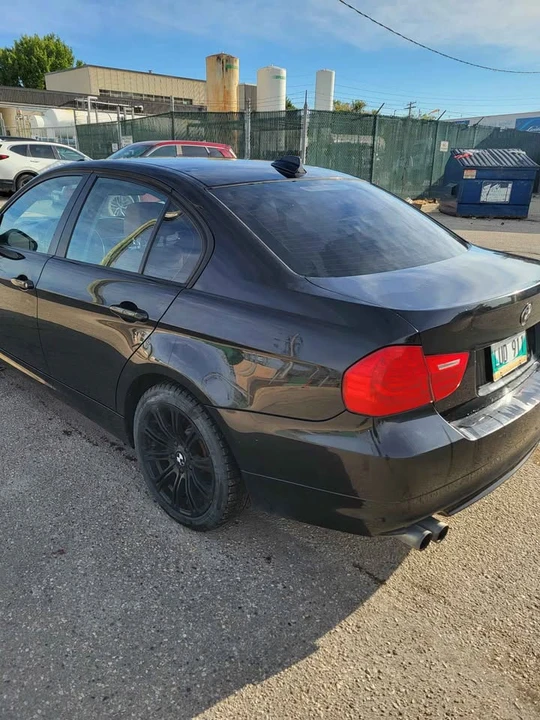 2009 BMW E90 3 Series Sedan - Image 6 of 16