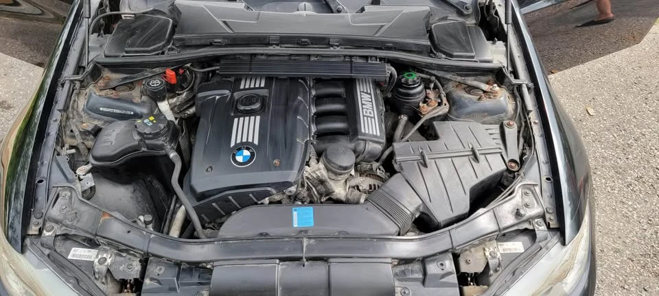 2009 BMW E90 3 Series Sedan - Image 16 of 20