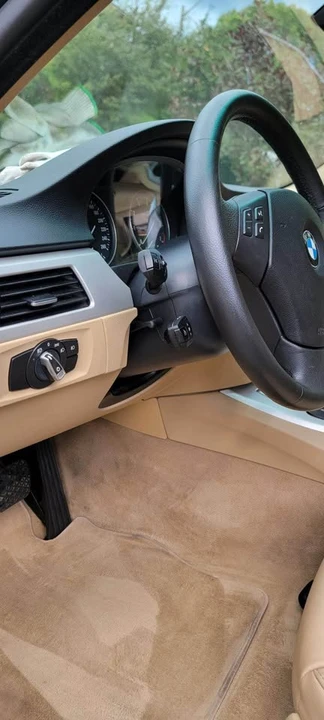 2009 BMW E90 3 Series Sedan - Image 19 of 20