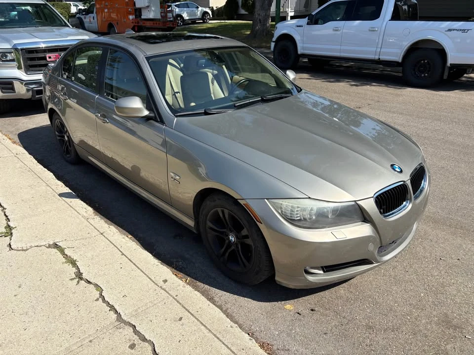 2009 BMW E90 3 Series Sedan - Image 3 of 7