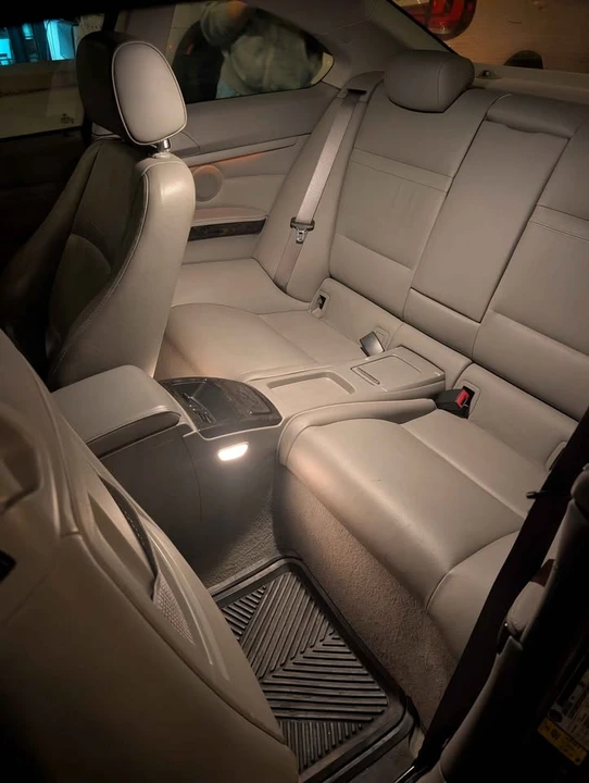 2009 BMW E90 3 Series Sedan - Image 6 of 8