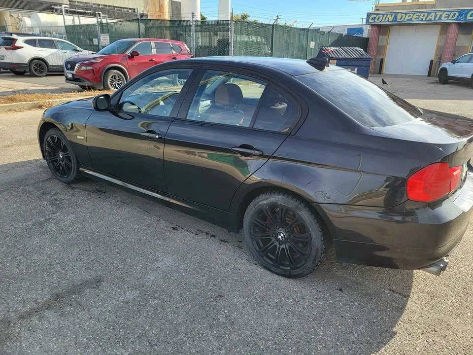2009 BMW E90 3 Series Sedan - Image 9 of 16