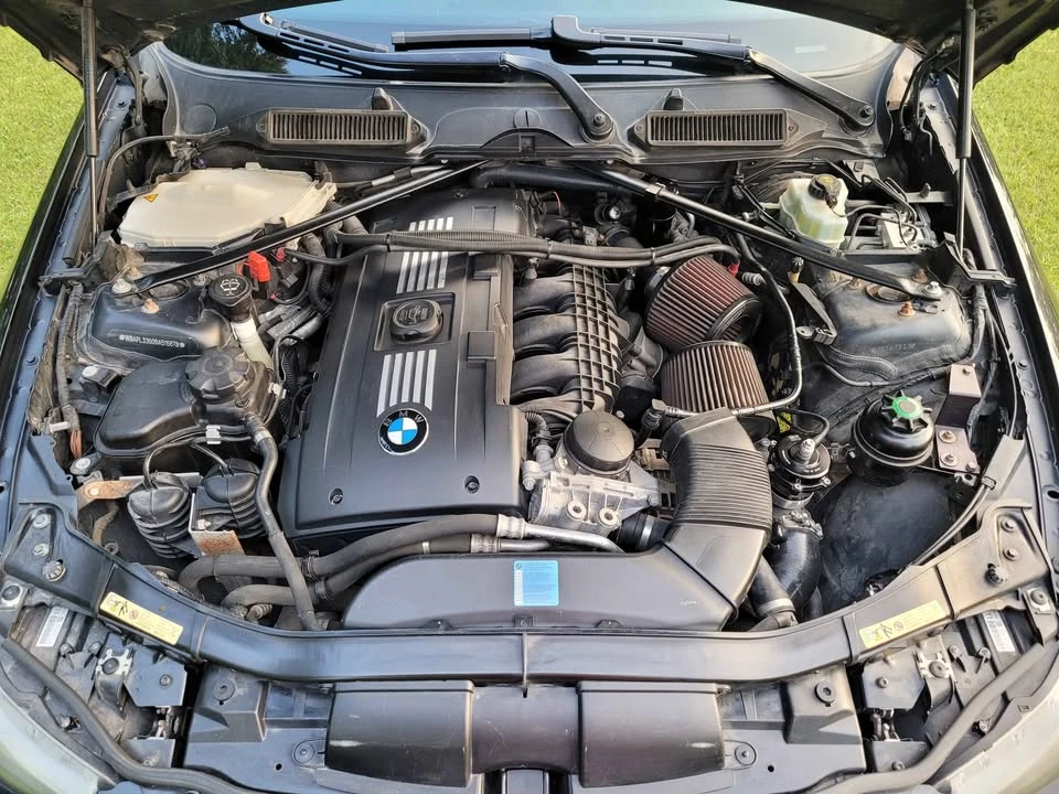 2009 BMW E90 3 Series Sedan - Image 10 of 12