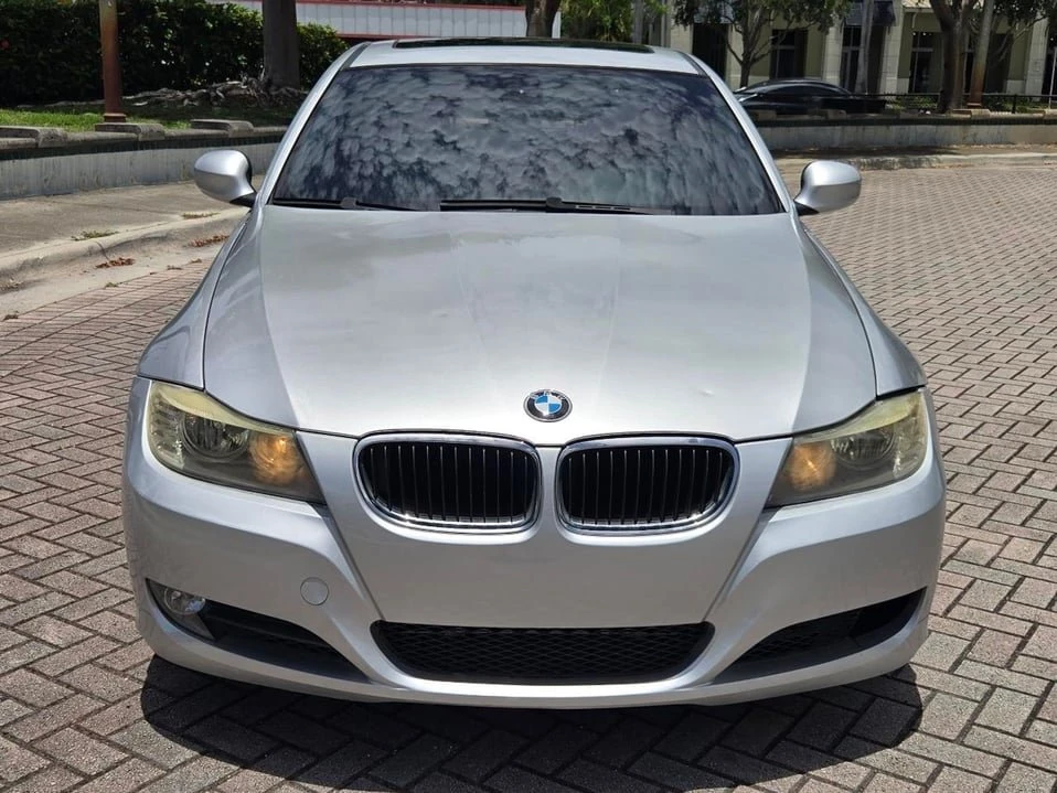 2009 BMW E90 3 Series Sedan - Image 2 of 20