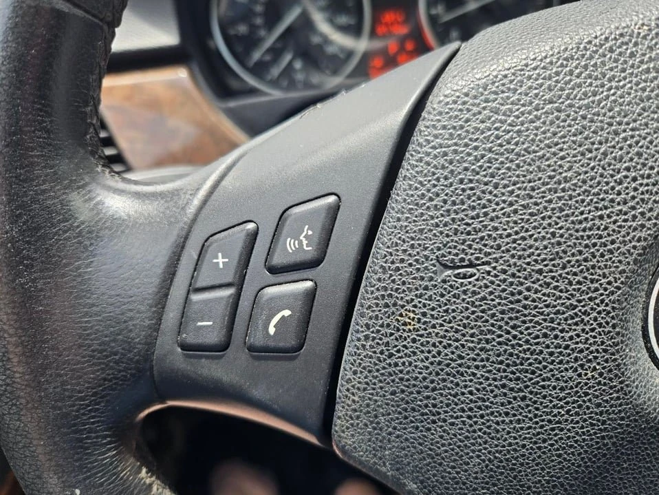 2009 BMW E90 3 Series Sedan - Image 16 of 20
