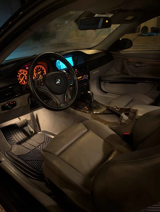 2009 BMW E90 3 Series Sedan - Image 5 of 8