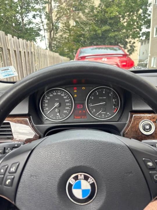 2009 BMW E90 3 Series Sedan - Image 8 of 9