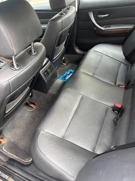2009 BMW E90 3 Series Sedan - Image 7 of 9