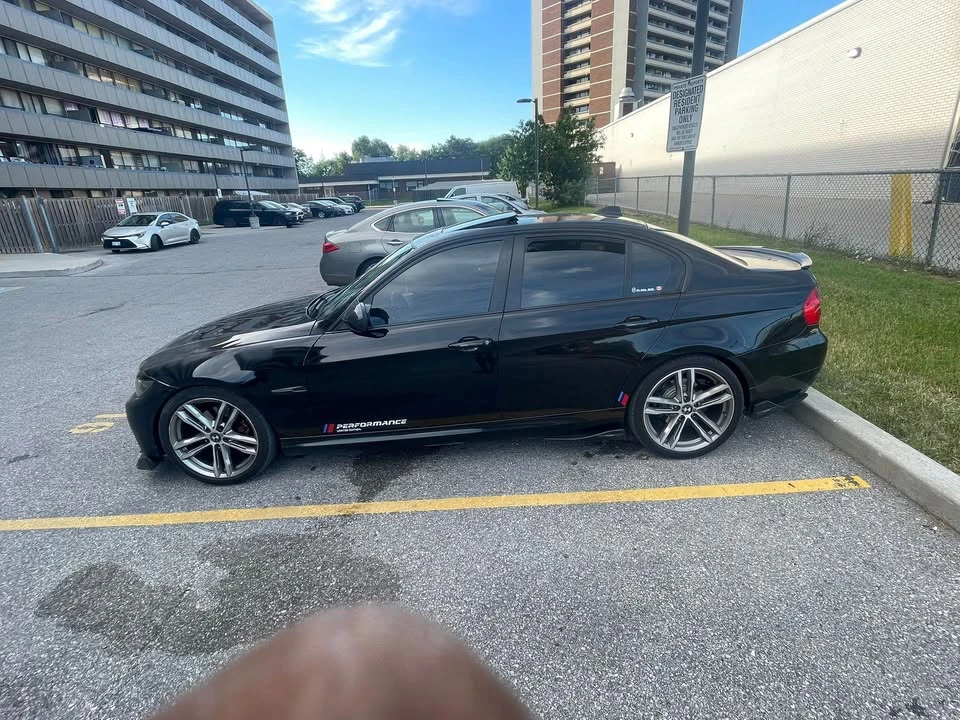 2009 BMW E90 3 Series Sedan - Image 2 of 5