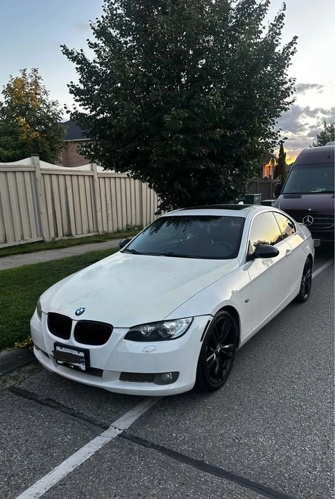 2009 BMW E90 3 Series Sedan - Image 2 of 13