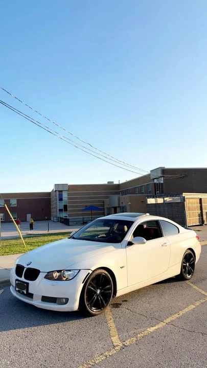 2009 BMW E90 3 Series Sedan - Image 7 of 13