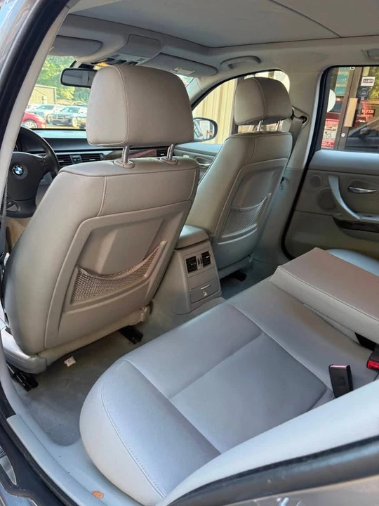 2009 BMW E90 3 Series Sedan - Image 15 of 20