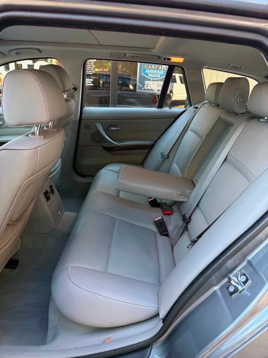 2009 BMW E90 3 Series Sedan - Image 14 of 20