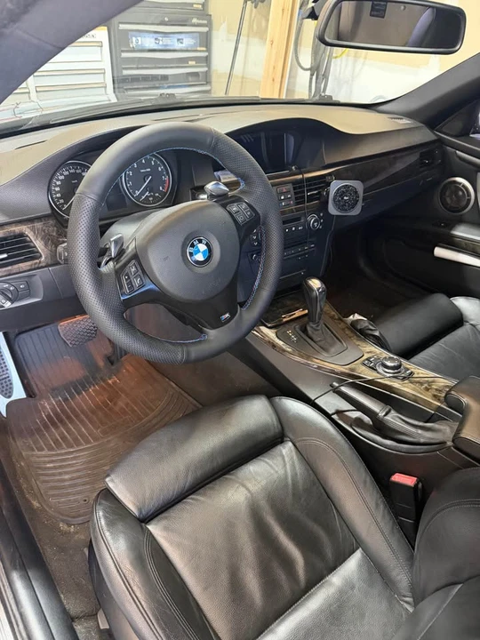 2009 BMW E90 3 Series Sedan - Image 5 of 7