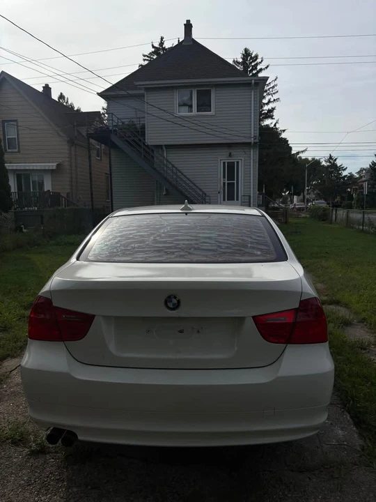 2009 BMW E90 3 Series Sedan - Image 4 of 7