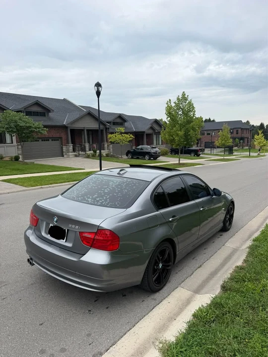 2009 BMW E90 3 Series Sedan - Image 2 of 5