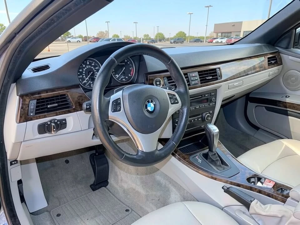 2009 BMW E90 3 Series Sedan - Image 12 of 15