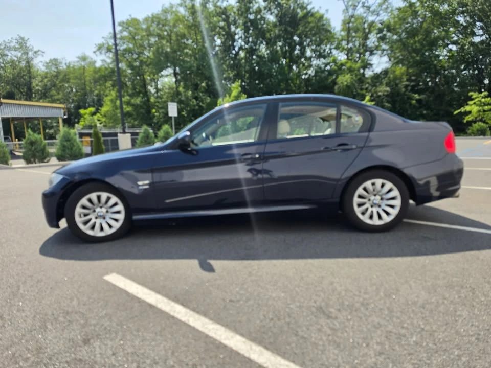 2009 BMW E90 3 Series Sedan - Image 6 of 15
