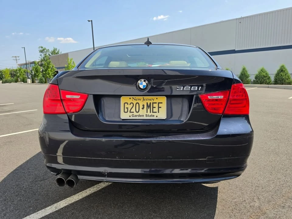 2009 BMW E90 3 Series Sedan - Image 4 of 15