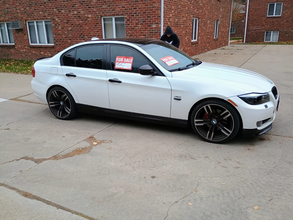 2009 BMW 3 Series - Image 2 of 20