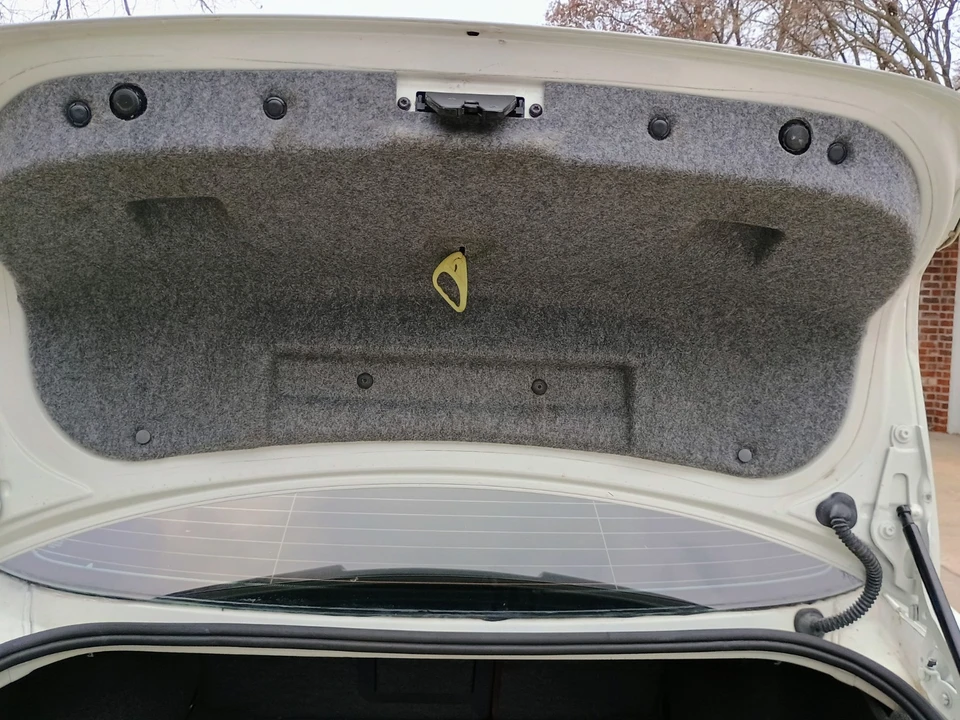 2009 BMW 3 Series - Image 3 of 20