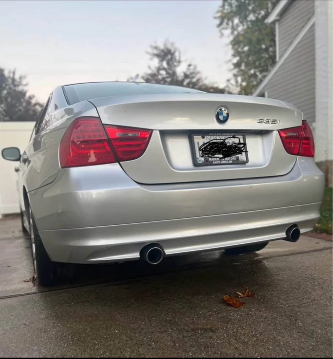2009 BMW E90 3 Series Sedan - Image 2 of 8
