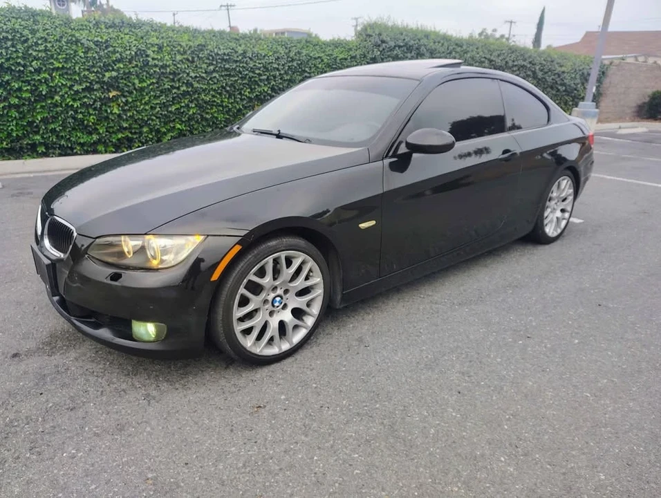 2009 BMW E90 3 Series Sedan - Image 3 of 7