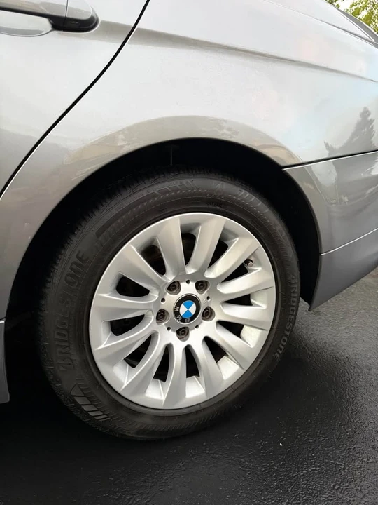 2009 BMW E90 3 Series Sedan - Image 7 of 17