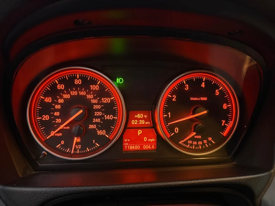 2009 BMW E90 3 Series Sedan - Image 13 of 17