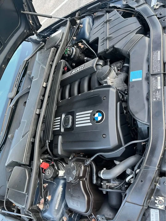 2009 BMW E90 3 Series Sedan - Image 11 of 13
