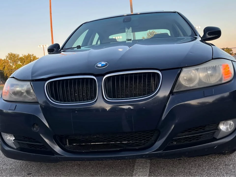 2009 BMW E90 3 Series Sedan - Image 4 of 13