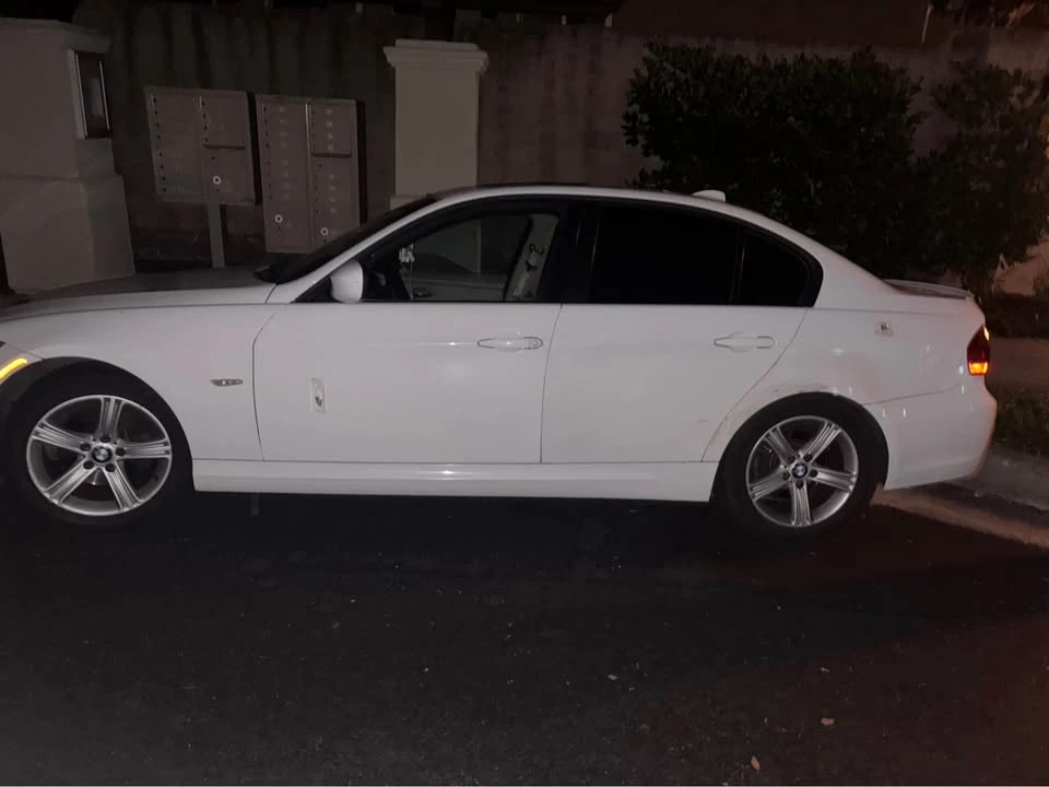 2009 BMW E90 3 Series Sedan - Image 5 of 6