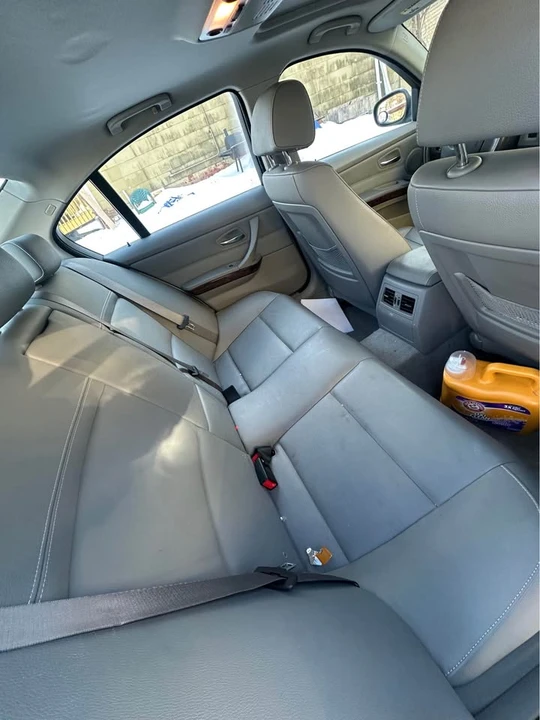 2009 BMW E90 3 Series Sedan - Image 5 of 6