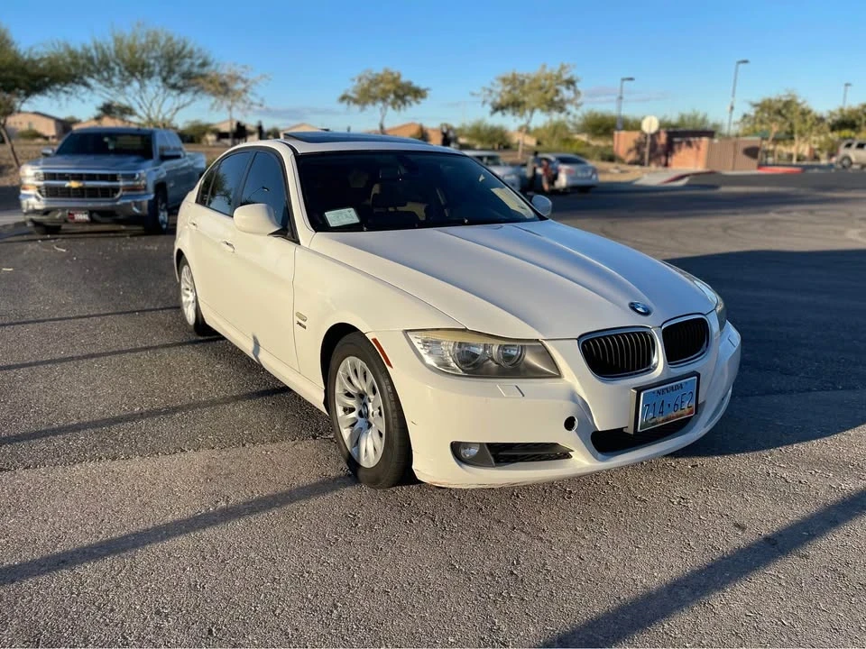 2009 BMW E90 3 Series Sedan - Image 2 of 11
