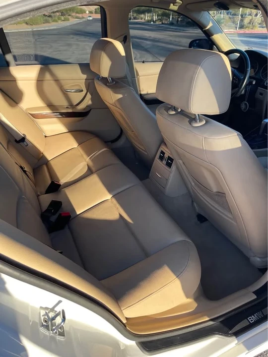 2009 BMW E90 3 Series Sedan - Image 6 of 11