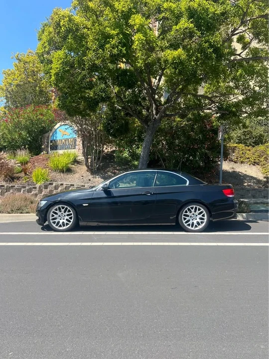2009 BMW E93 3 Series Convertible - Image 2 of 18