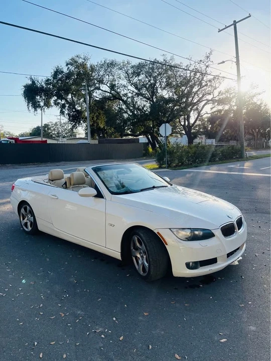 2009 BMW E93 3 Series Convertible - Image 2 of 13