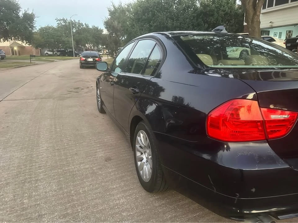 2009 BMW E90 3 Series Sedan - Image 6 of 6