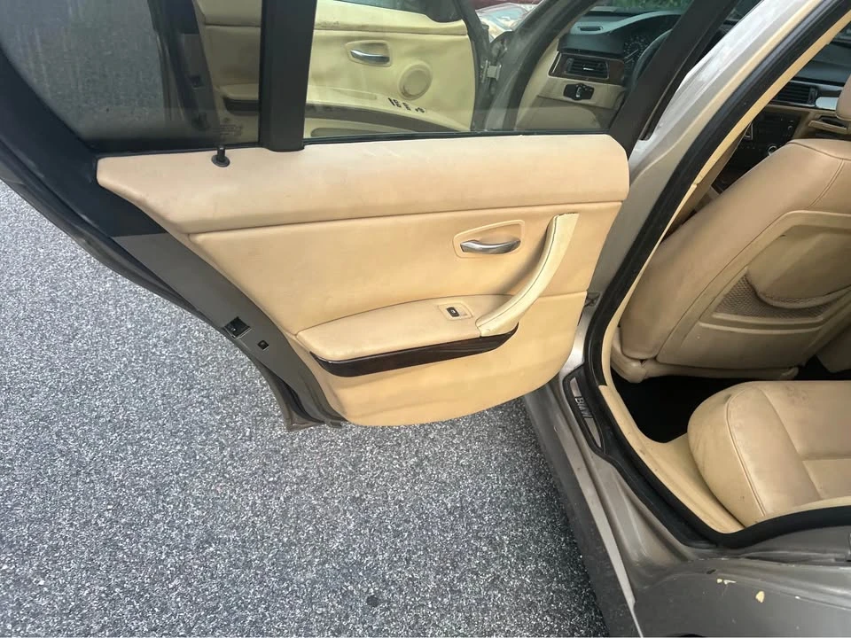 2009 BMW E90 3 Series Sedan - Image 6 of 8