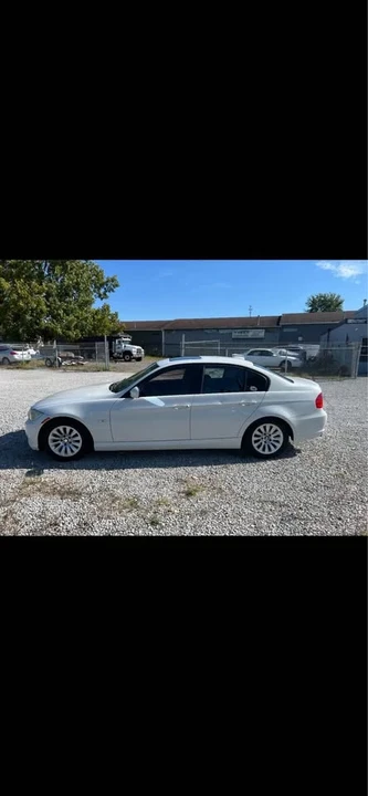 2009 BMW E90 3 Series Sedan - Image 6 of 15