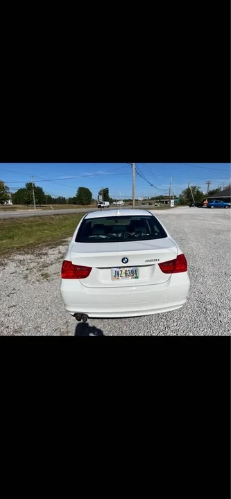 2009 BMW E90 3 Series Sedan - Image 4 of 15