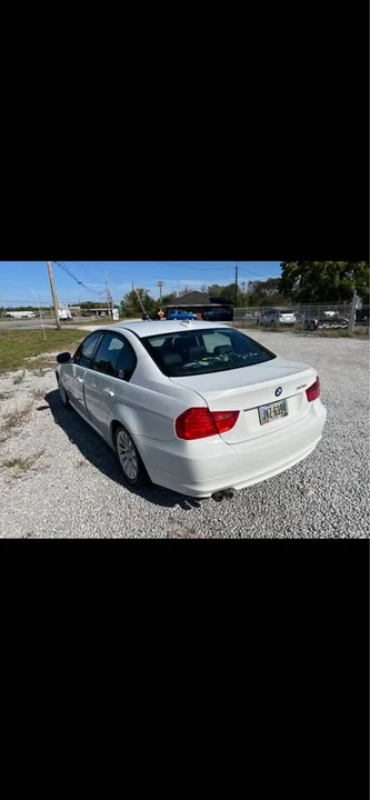 2009 BMW E90 3 Series Sedan - Image 5 of 15