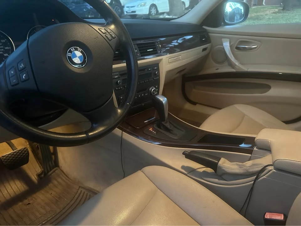 2009 BMW E90 3 Series Sedan - Image 5 of 6